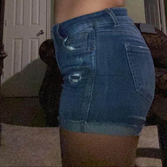 mid rise denim shorts - Picture 4 of 6